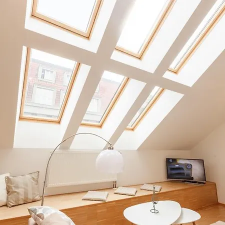 Modern Apartment Charvatova Prague Exterior photo