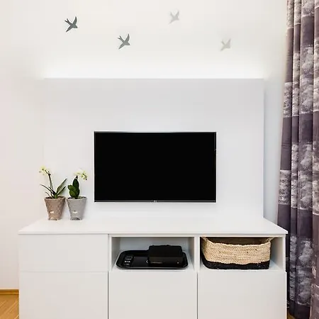 Modern Apartment Charvatova Prague Exterior photo