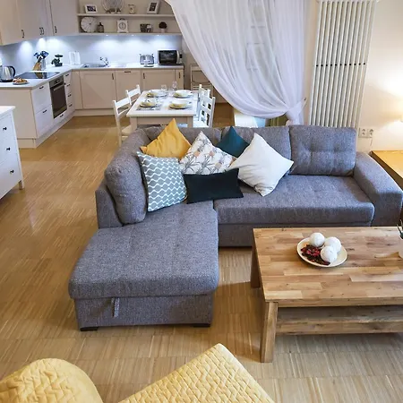 Modern Apartment Charvatova Prague Exterior photo