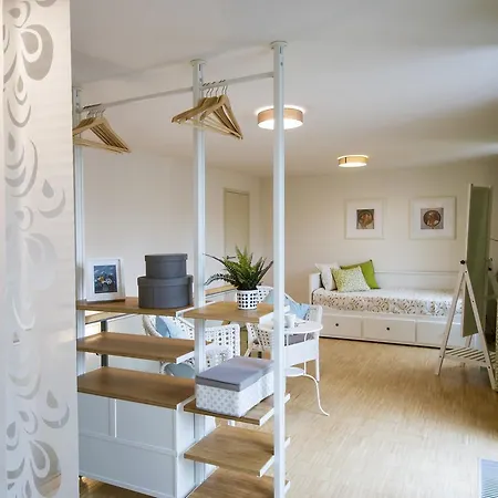 Modern Apartment Charvatova Prague Exterior photo