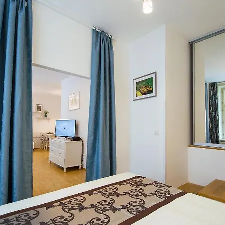 Modern Apartment Charvatova Prague Exterior photo