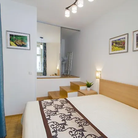 Modern Apartment Charvatova Prague Exterior photo