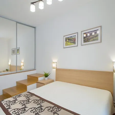 Modern Apartment Charvatova Prague Exterior photo