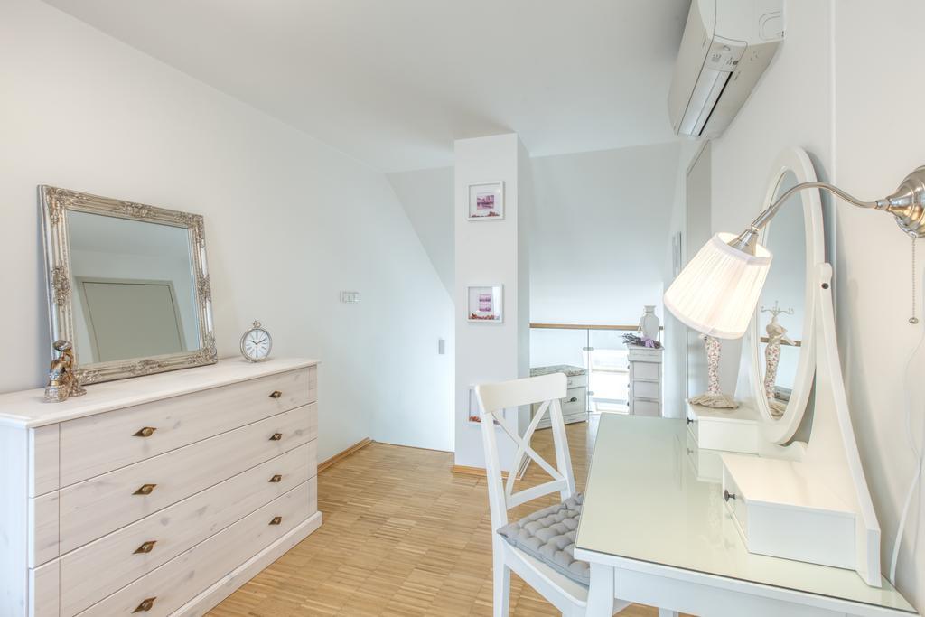 Apartmán Modern Charvátova *
