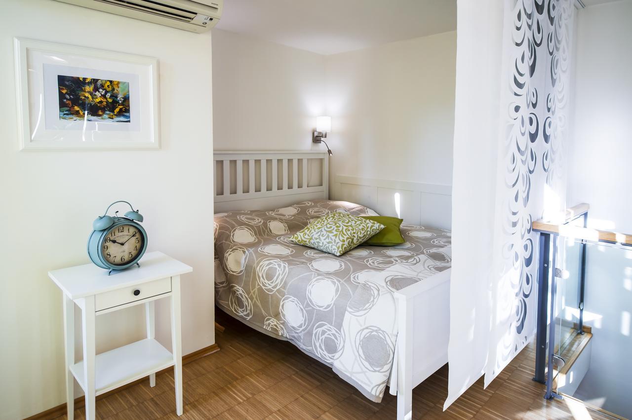 Apartmán Modern Charvátova Praha