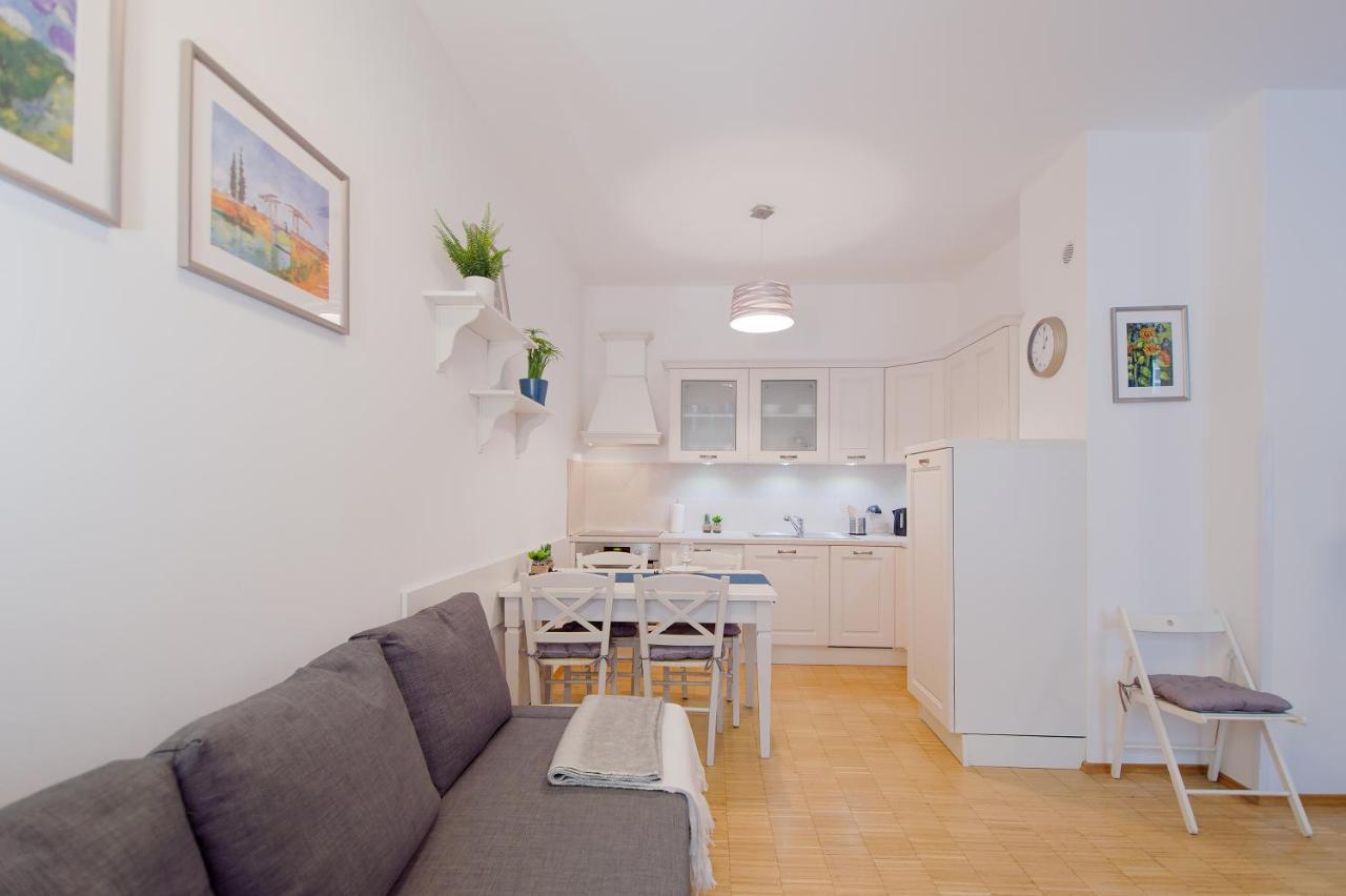 Modern Charvátova Apartmán Praha